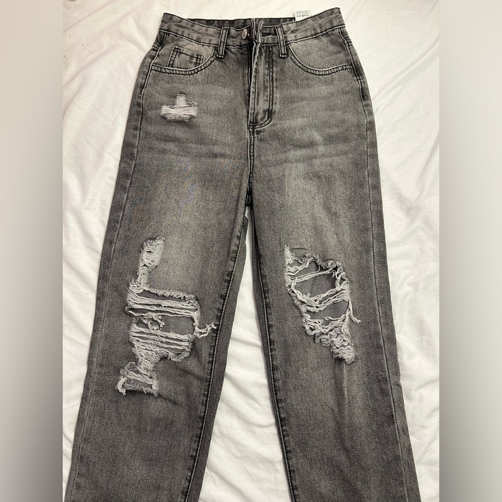SHEIN ICON XS Ripped Detail Straight Leg Jeans